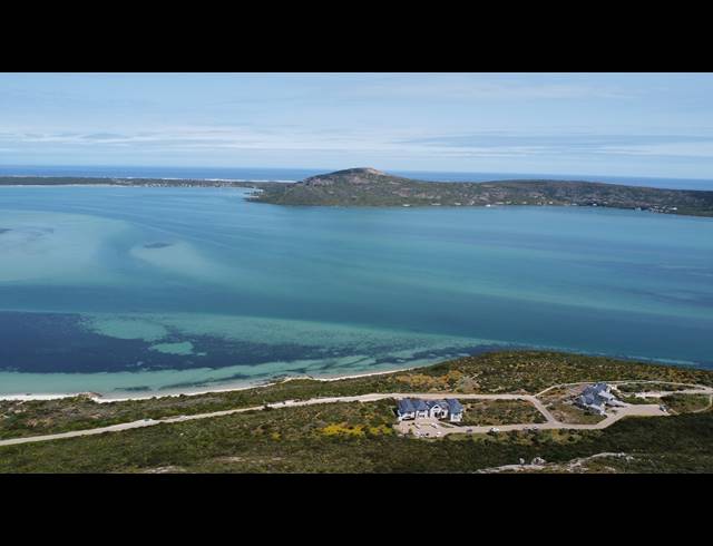 3 BEDROOM VILLA FOR SALE IN SHARK BAY ESTATE